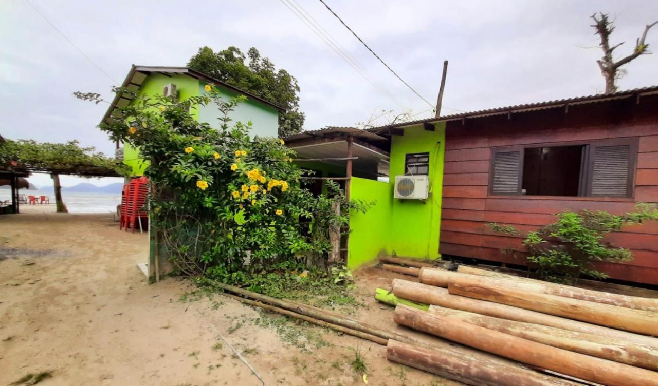 827 Chale Pe Na Areia, Completo Na Praia Do Estaleiro Em Ubatuba - 1 Dormitorio, 1 Banheiro, 1 Vaga De Garagem Dış mekan fotoğraf